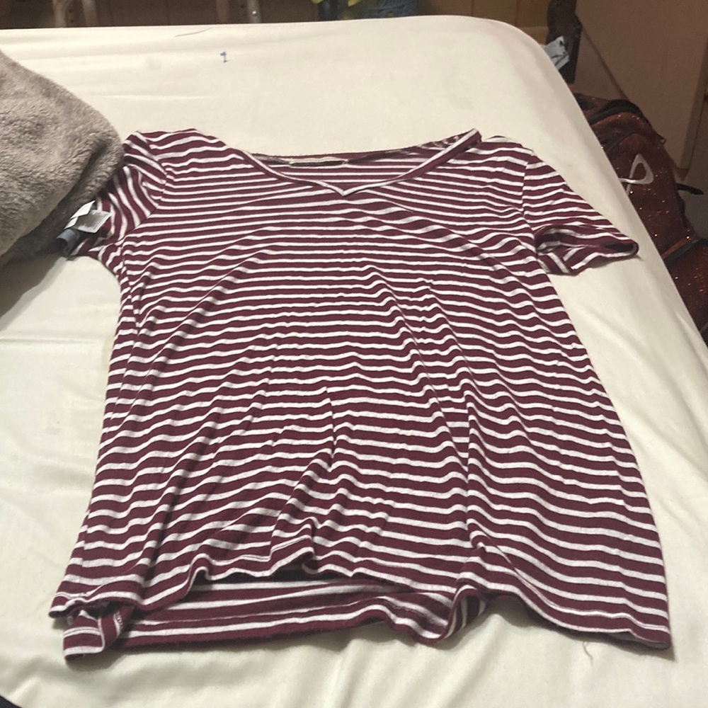 This shirt does not fit me